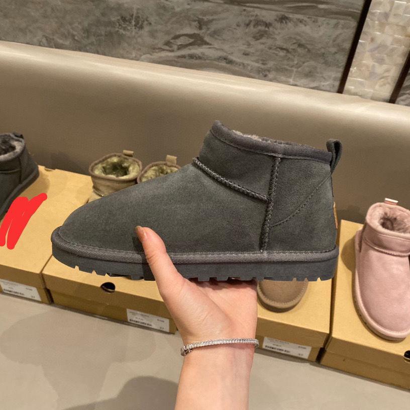 Neue Paar Schneestiefel Stiefel Verdickter Samt Rindsleder Rutschfeste Warme Baumwollschuhe