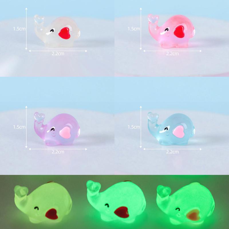 Landscape Luminous Micro Heartshaped Elephant Resin Decor Car Doll Ornament