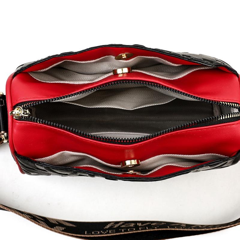 Stylish retro multi-compartment commuter versatile child and mother embossed women's shoulder messenger bag