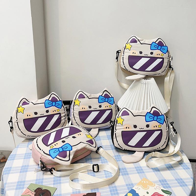Cute shoulder bag, new casual and lightweight girl messenger bag, student travel shoulder bag, mobile phone bag.