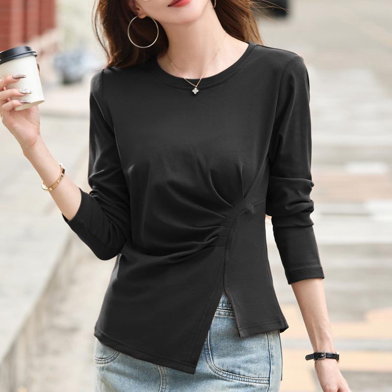 Unregelmäßig plissiertes Langarm-T-Shirt für Damen, Unterhemd, Herbstmantel, lockeres Schlankheits-T-Shirt, Nischendesign, Schlitzoberteil