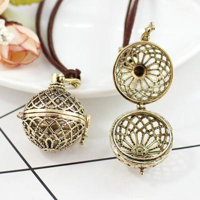 Women's Choker Necklace with Bead Pendant and Brown