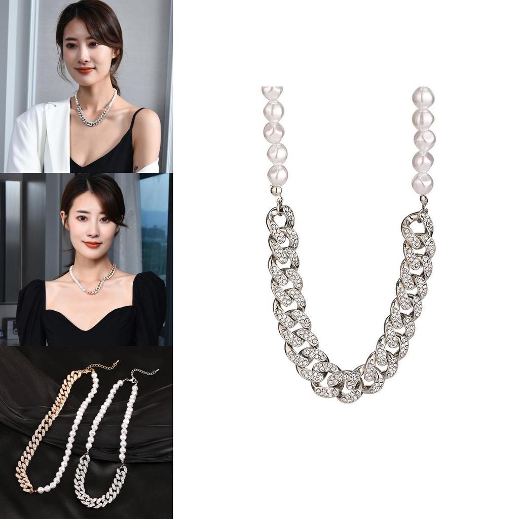 Unique Pearl Short Necklace For Women With Dazzling Rhinestones For Fashionable Style