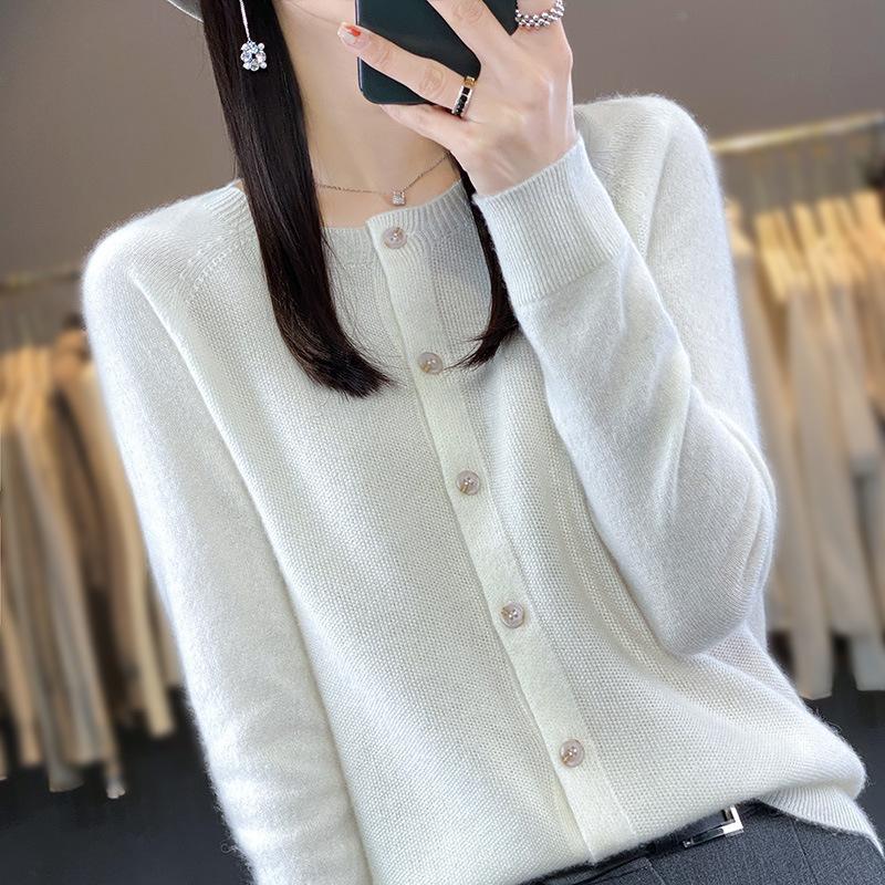 Neuer Herbst- und Winter-Rundhals-Cardigan für Damen, Langarm-Oberteil, Basisschicht, Oberbekleidung, Modischer und vielseitiger Strickpullover