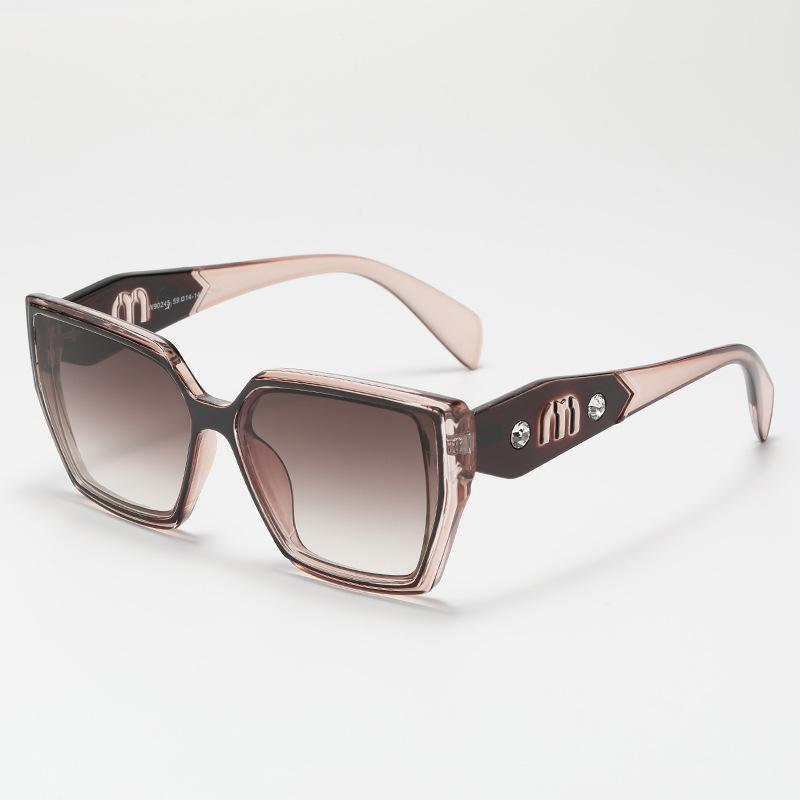 Stylish M Design Cateye Women Sunglasses Fashion Brand Female Popular Sun Glasses Trending Driving Shades Uv400