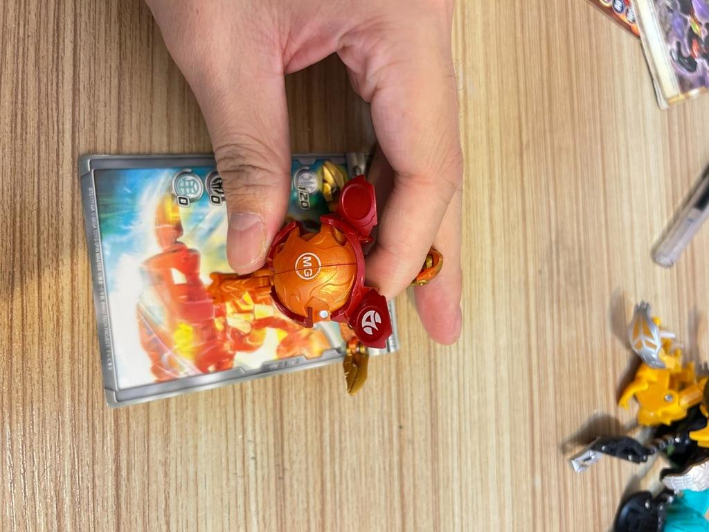 Rare Orange Red Goukai Gaon BakuTech Bakugan, Undamaged Nice Shape, Sold Without  Box & Exclusive Battle Cards