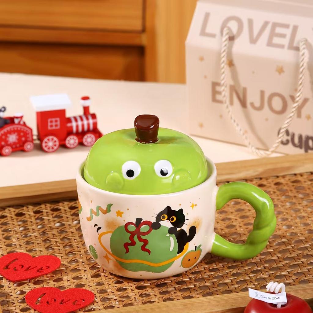 3D Apple Mug, Creative Cat Ceramic Cup with Lid, High-value Breakfast Cup Souvenir Gift Drinkware
