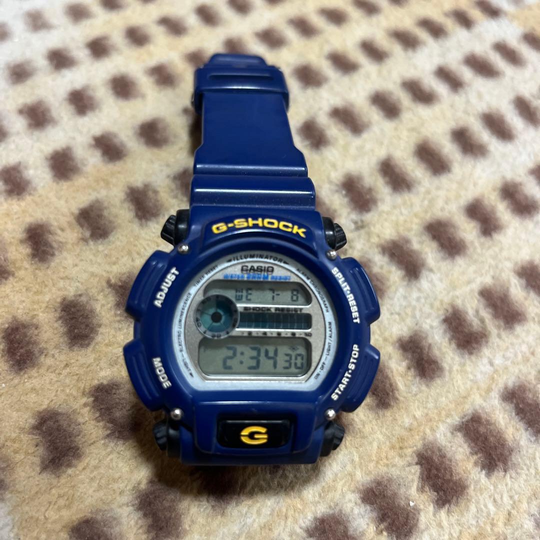 Used CASIO G-SHOCK digital watch body navy