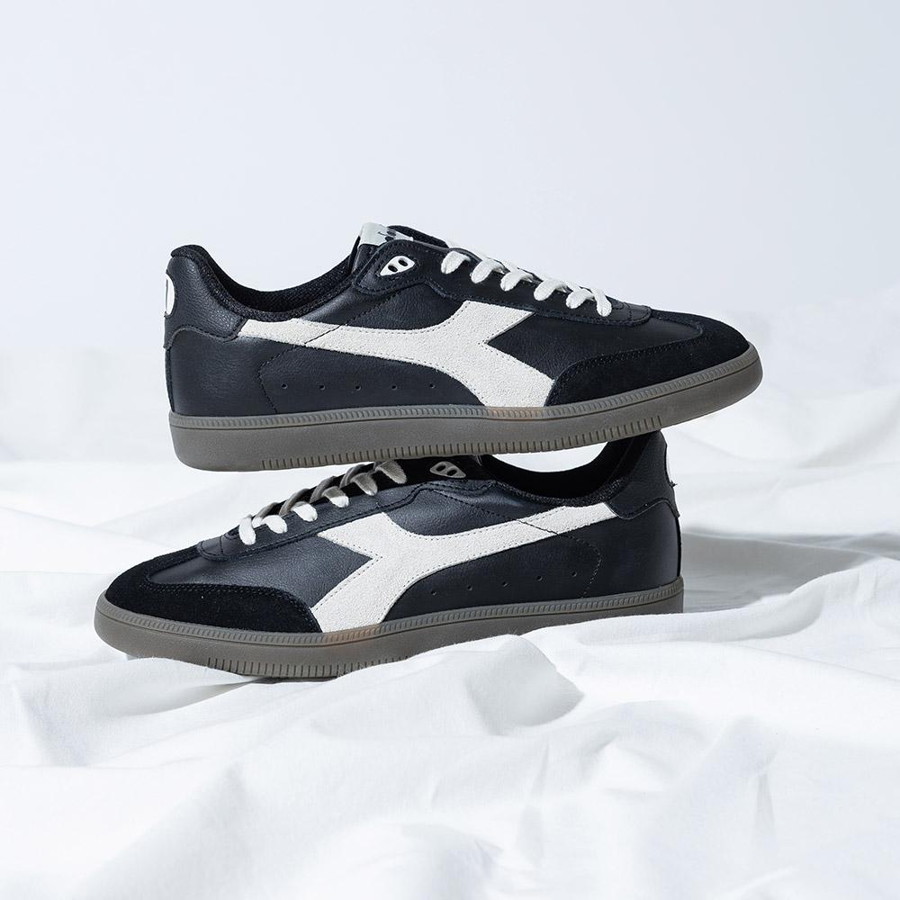 Diadora Salto Black