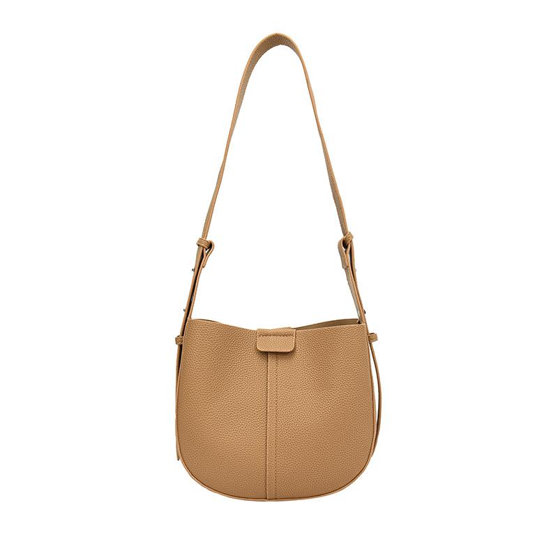 Vielseitige Umhängetasche Sommer Koreanische Edition Neue PU Pendlertasche Mode Einfache Einzelschulter Damenhandtasche