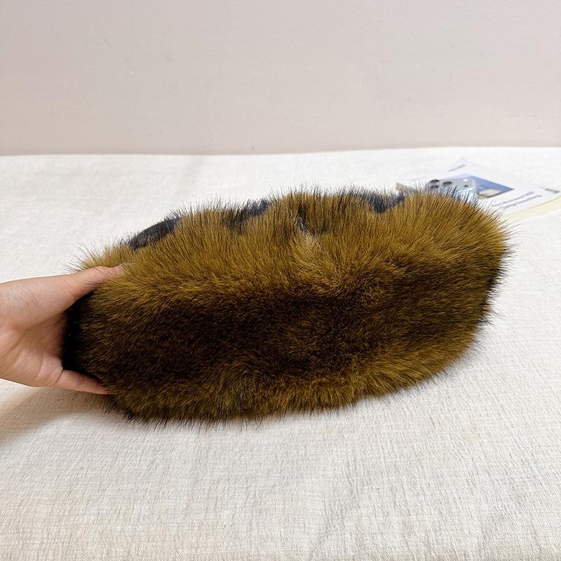 Women Faux Fur Shoulder Bag Soft Fluffy Plush Hobo Handbag with Chain Strap,Autumn Winter Fashion Ruched Underarm Bag Casual Daily Shopping Crossbody