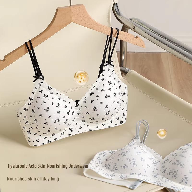 Seamless Lift-Up Bra for Small Busts with Thin Straps - Anti-Sagging & Perfect for Summer