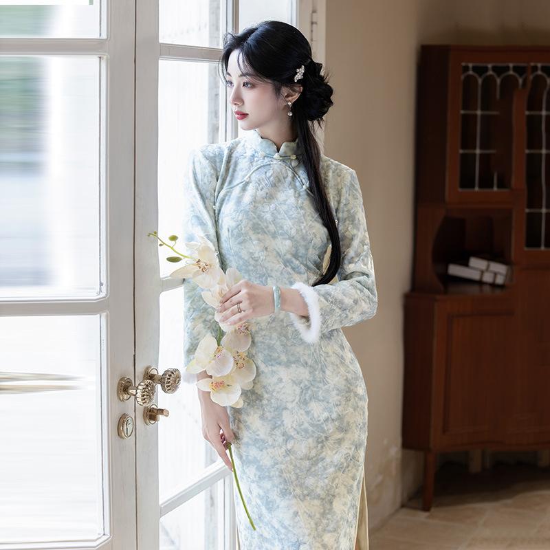 Blue velvet national style Suzhou long-sleeved improved cheongsam winter thick women's new Chinese 1011 new retro autumn and winter