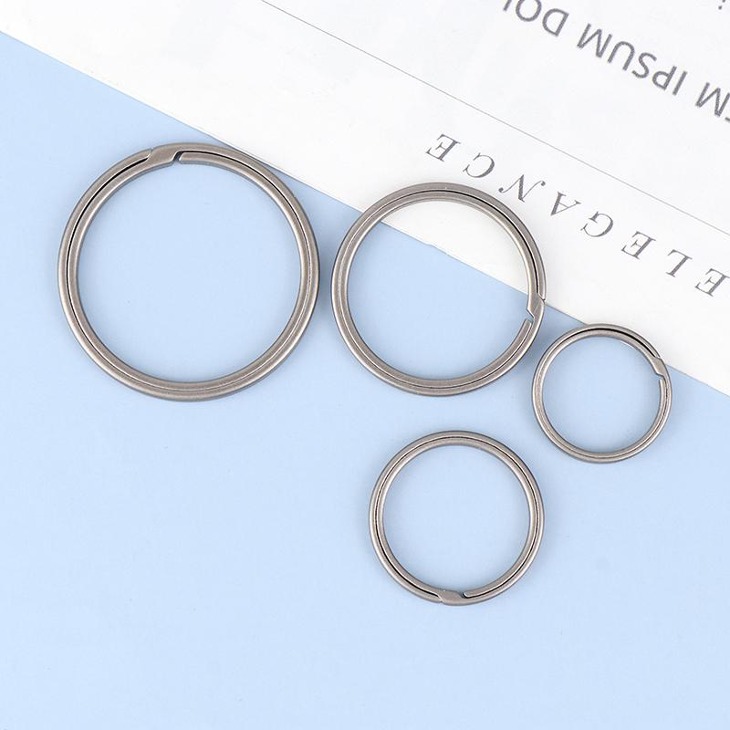 1Pc Titanium Key Ring Titanium Alloy Car Key Chain Outdoor Male Creativity Gift Small Tool Car Keychian Accessories