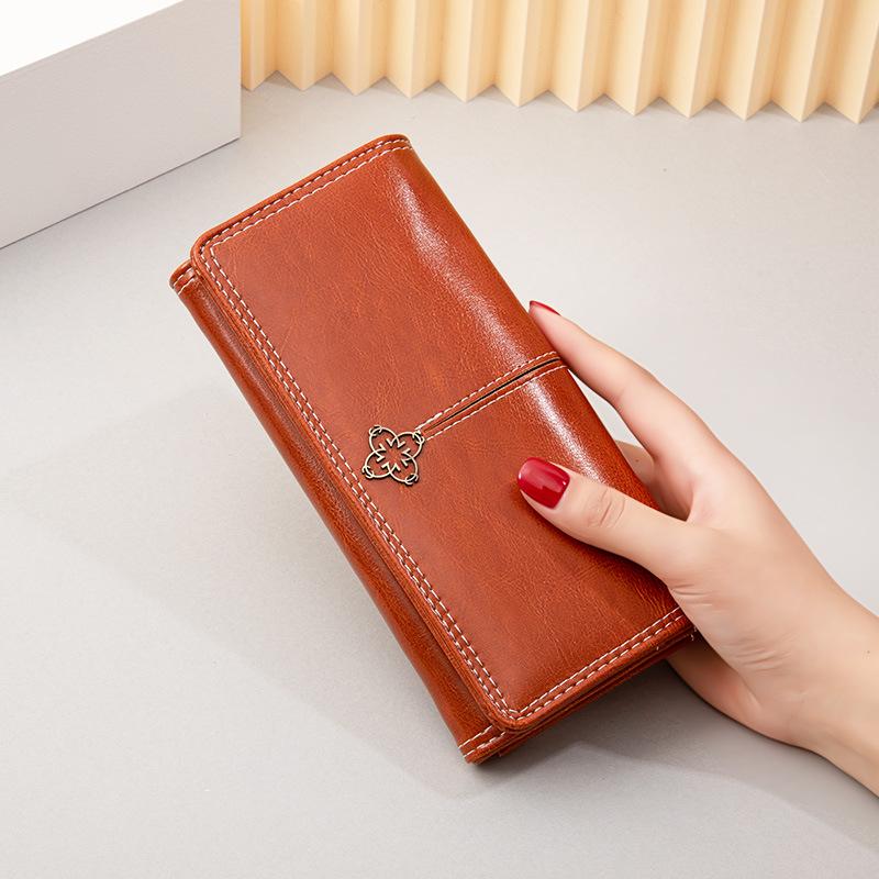 Women's Long Oil Wax Leather Wallet 2025 - Retro European & American Style, Large Capacity Clutch with Coin Purse & Zipper.