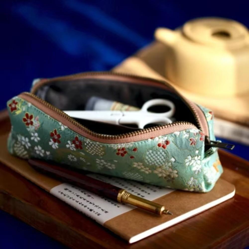 New Chinese Retro Style Pencil Case Damask Embroidery China Bird Flower Art Pen Bag Flannel Lining Beautiful Women Makeup Bag