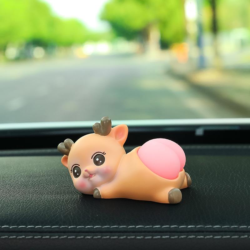 Cartoon Pig Butt Car Ornament: Cute, Creative High-End Interior Decoration