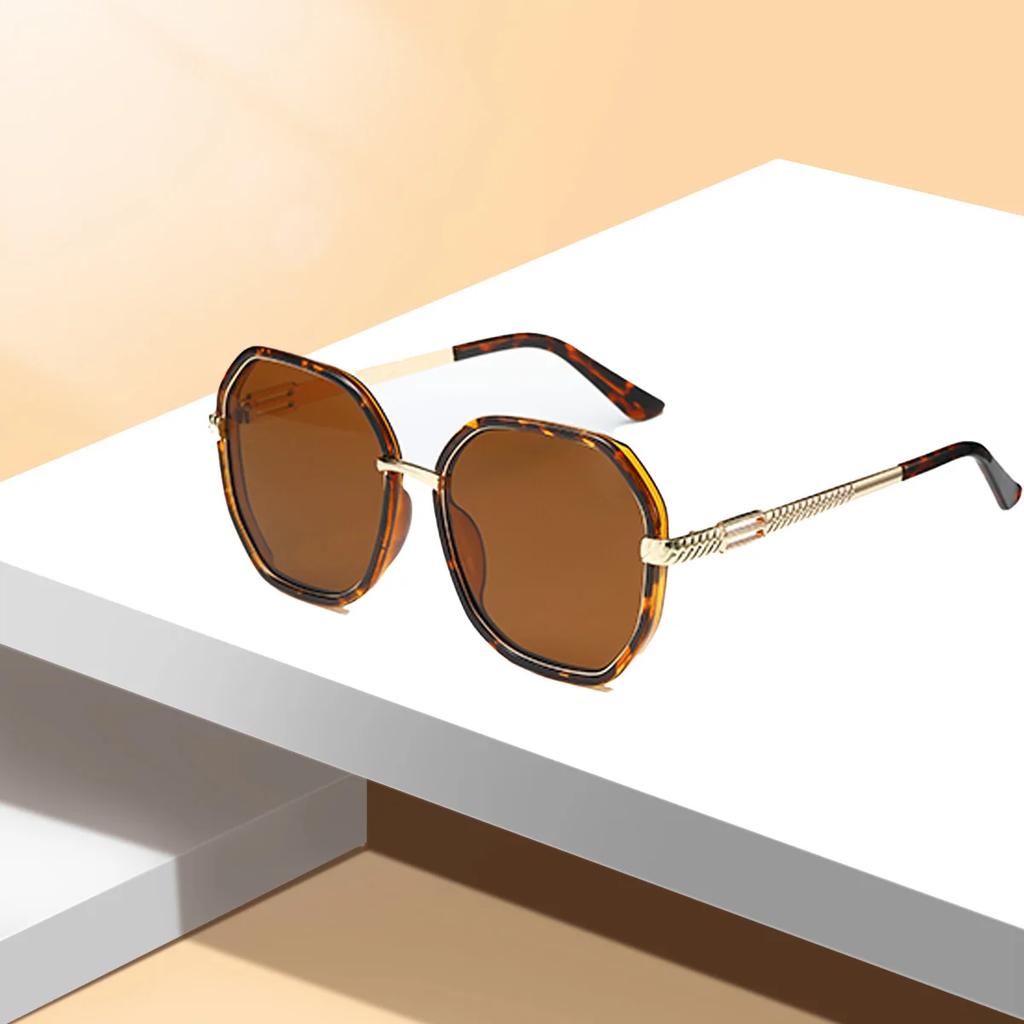 Retro Oval Metal Sunglasses for Women Men Luxury Fashion Brand UV400 Punk Unisex Stylish Shades