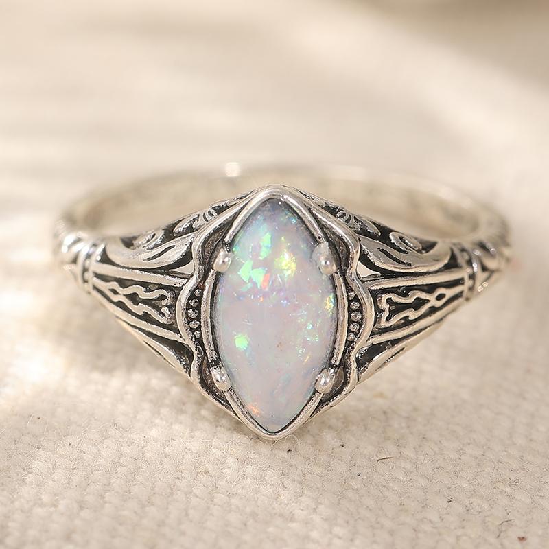 Vintage Inlaid Faux Opal Women's Ring Dazzling CopperColor Hand Carving Daily Wear Party Jewelry Anniversary Gift