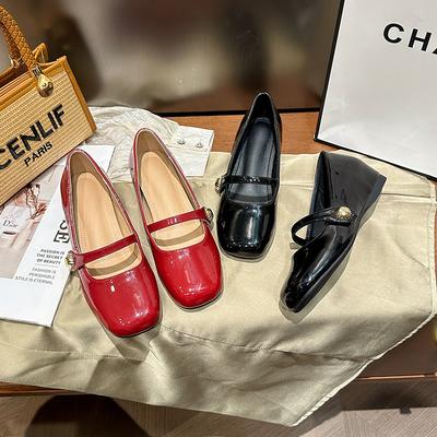Scarpe Mary Jane retro stile fata da donna primavera e autunno nuove in vernice fibbia dorata piccola ballerine interne con rialzo