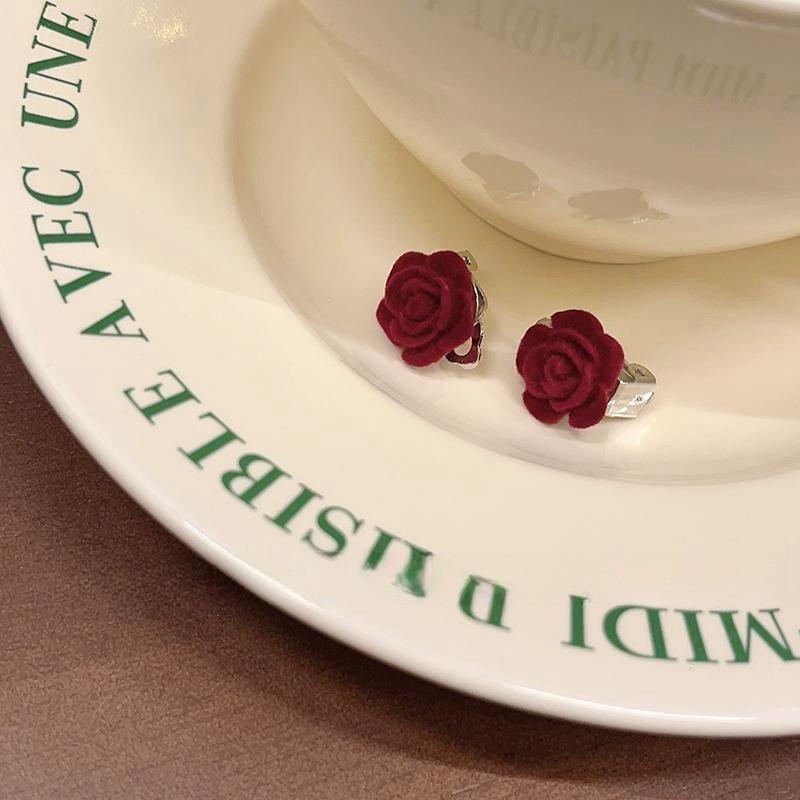 2025 New Year Red Velvet Pearl Earrings: Retro Hong Kong Style Whitening Studs for Women