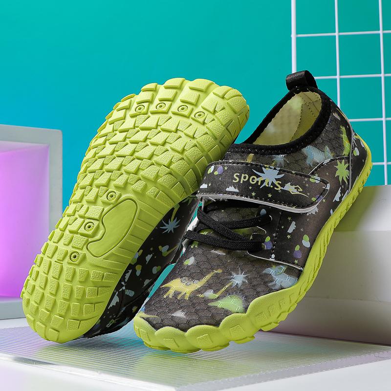 Childrens River Tracing Shoes Fashion Barefoot Anti Puncture Swimming Beach Crawling Water Shoes Kids Quick Drying Surfing Boots