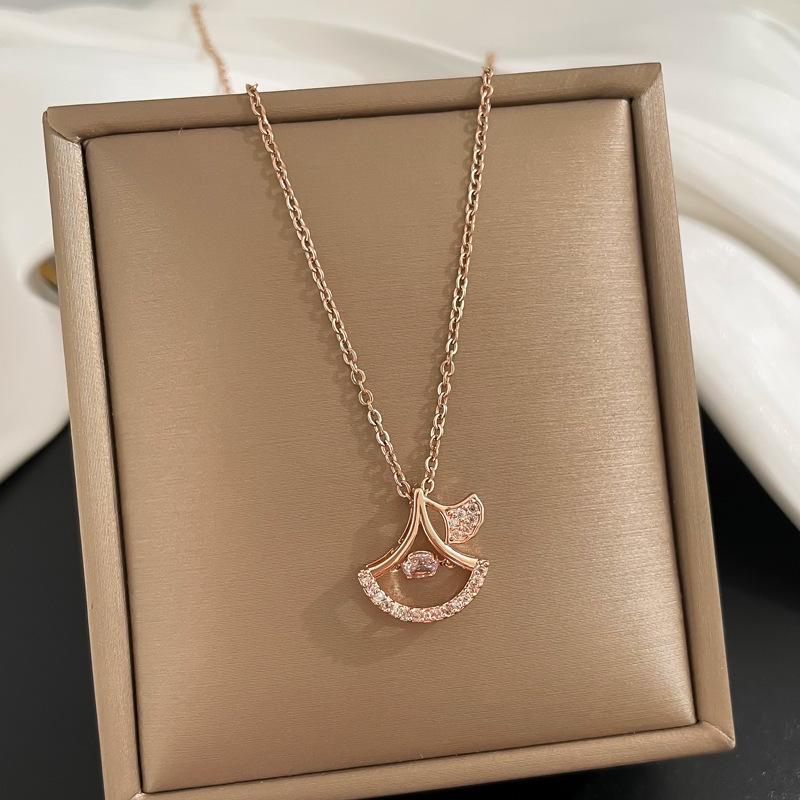 Elegant Colorfast 18K Rose Gold Necklace with Swan & Four-Leaf Clover Charm