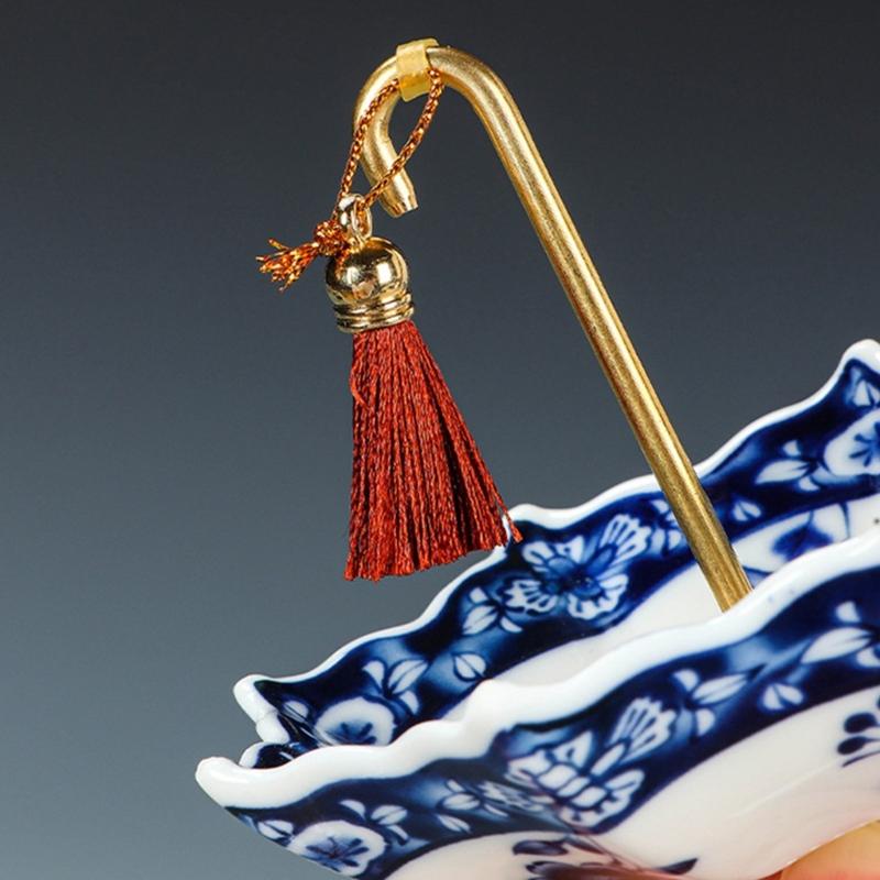 Umbrella Shape Strainer Blue and White Porcelain Tea Infuser For Tea Ceremonies And Everyday Brewing