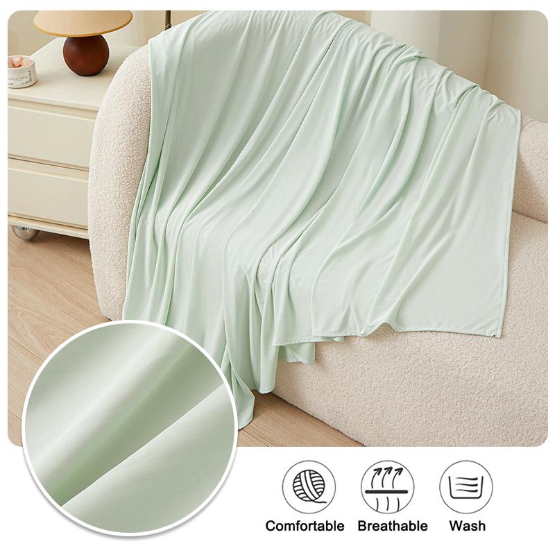 Summer Ice Silk Cooling Blanket Lightweight Breathable Multi-functional Thin Cooling Bed Blanket Solid Color For Home Hotel