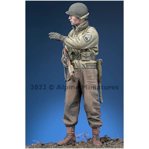 Alpine Miniatures 1/35 Scale WWII US Army Infantry Non-Commissioned Officer in Winter Gear Giving Orders Resin Kit AM35303