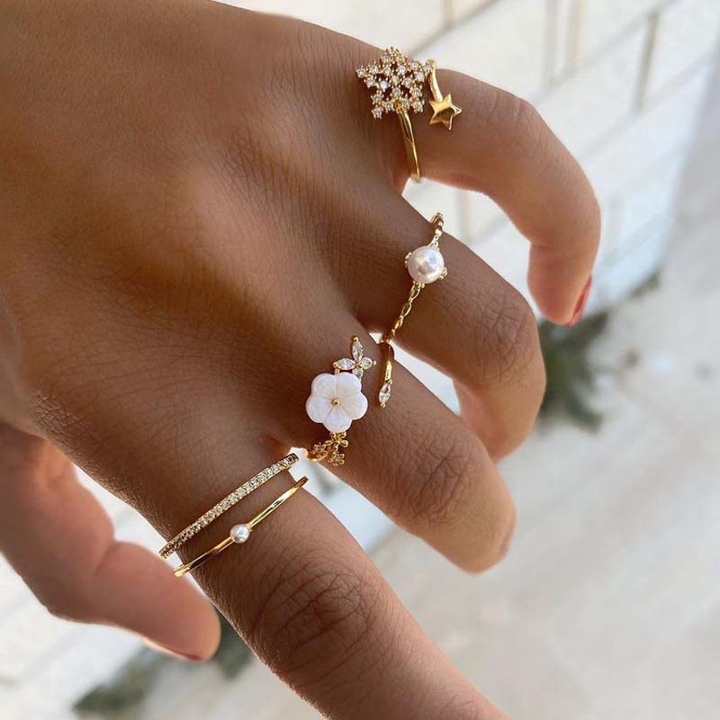 4Pcs/Set Fashion Silver Color Flower Shell Rings Set For Women Girls Exquisite Crystal Butterfly Geometric Finger Rings Jewelry