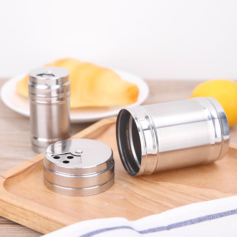 Víceúčelová sada koření: Chili prášek, kmín a pepř v sypacích a párátkových lahvičkách