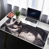 Mauspad Schreibtischschutz Maus Cartoon Anime Gummimatte Gaming-Mauspad A Nier Automata Tastaturmatten Gamer Kawaii Niedliche Schreibtischmatte