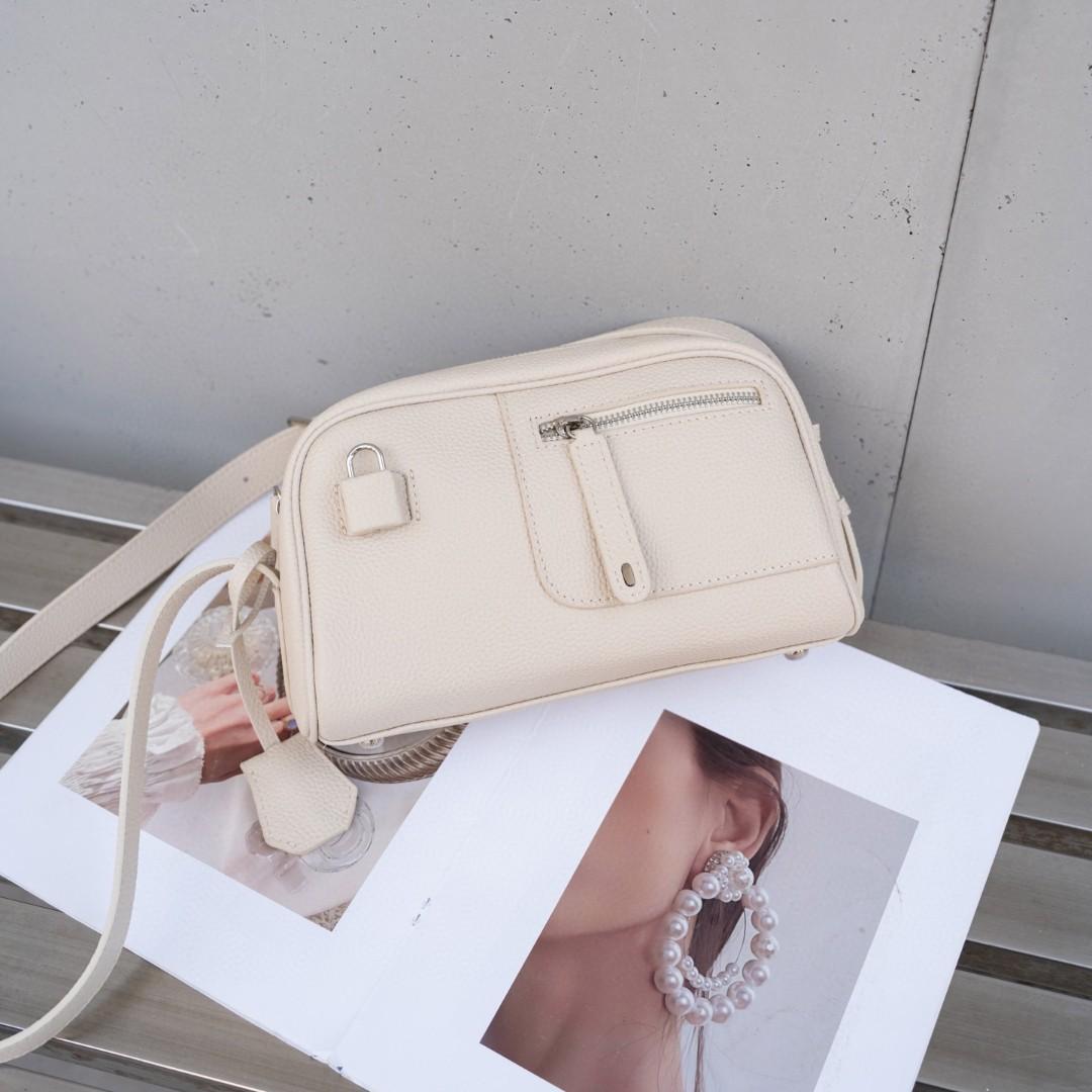 

Кожаная женская сумка-подушка через плечо из кожи с косой ручкой, женская сумка Width 25 * Height 16 * Thick 11CM