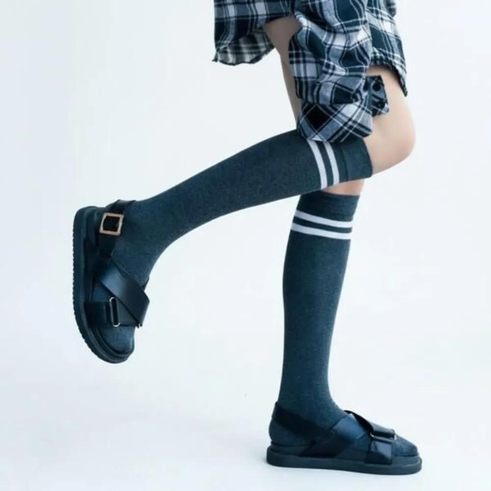 Women s below-the-knee fit socks FREE