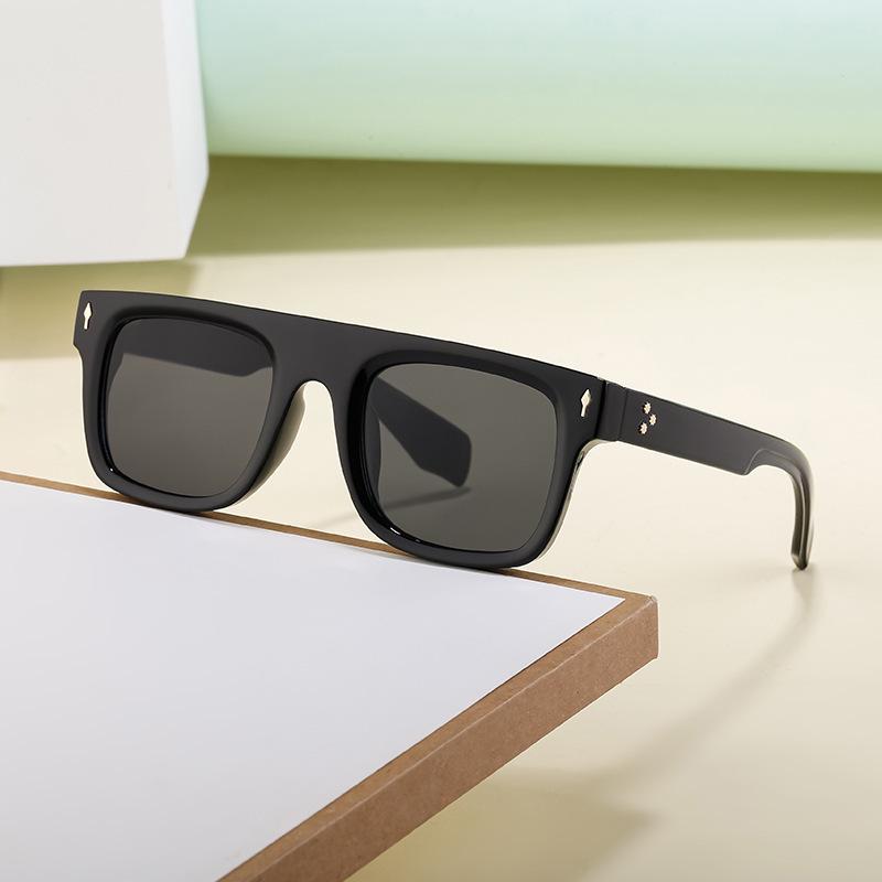 Men’s High-End Square Frame Sunglasses: Premium Outdoor Sun Protection Brand.