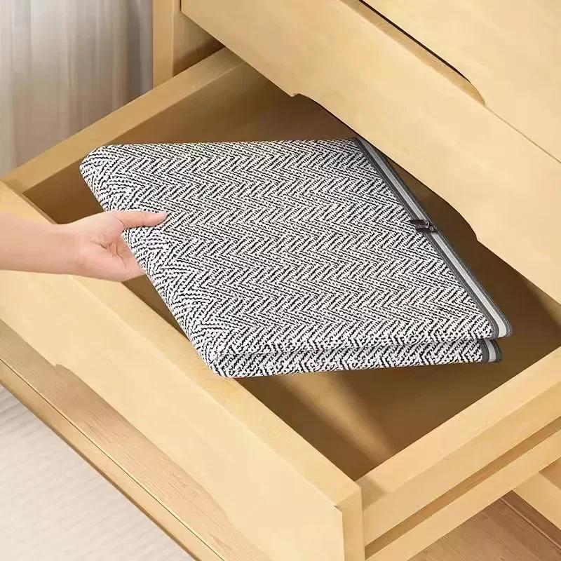 Foldable Storage Organizer Duvet Blanket  Wardrobe Sorting Bag Dustproof Clothes Organizer Quilt Storage Clothes Organizer