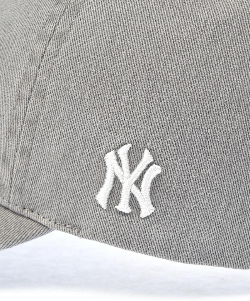 Emelbi Vintage Damaged Curve Logo Unstructured Ball Cap Ny (Grey)