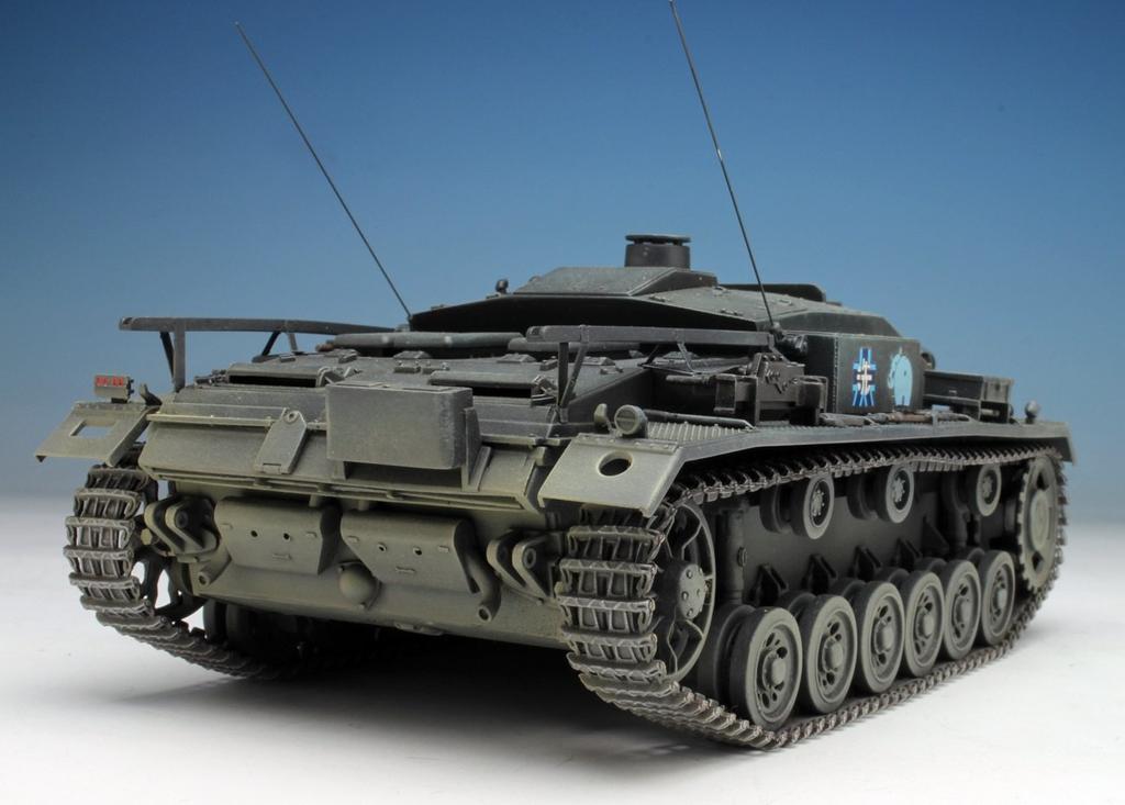 Platts Girls Panzer Movie Version 3 StuG F Type Hippo Team Scale Plastic Model & 1/35 GP-27