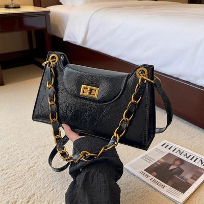 Fashionable Niche Square Bag with A Soft and Casual Feel, An Underarm Bag with A Chain Strap, A Crossbody Bag