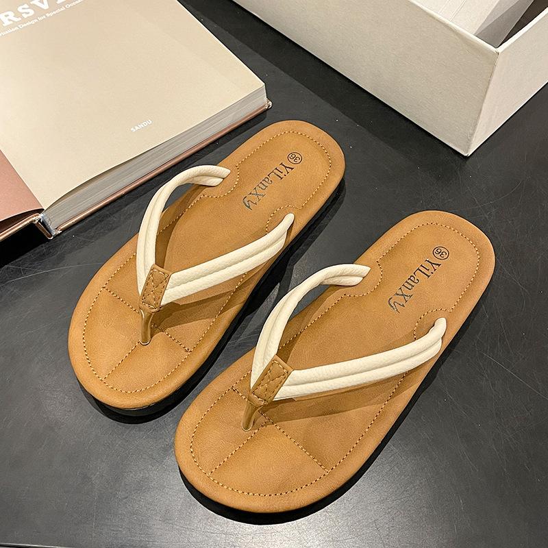 New Sandals Large Size Slippers Women's Niche Flat Bottom High-end Sandals Toe Flip-flops Women
