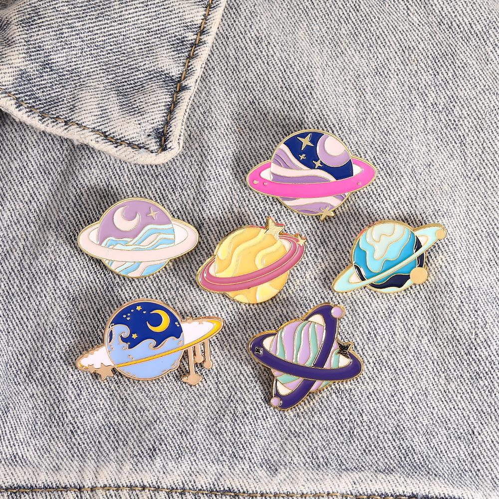 New Space Planet Enamel Brooches Galaxy Venus Jupiter Saturn Mars Mercury Earth Shaped Pins