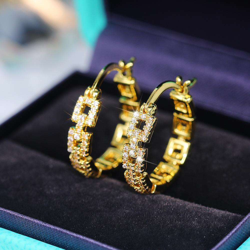 Design Zircon Ear Buckles, Simple High-End Loop Chain Earrings For Women
