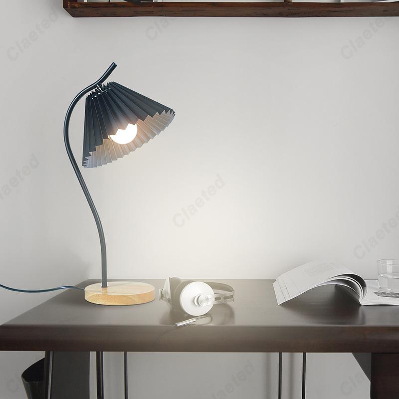 European Modern Retro Simple LED Pleated Table Lamp Living Room Study Bedroom Bedside Reading Lighting