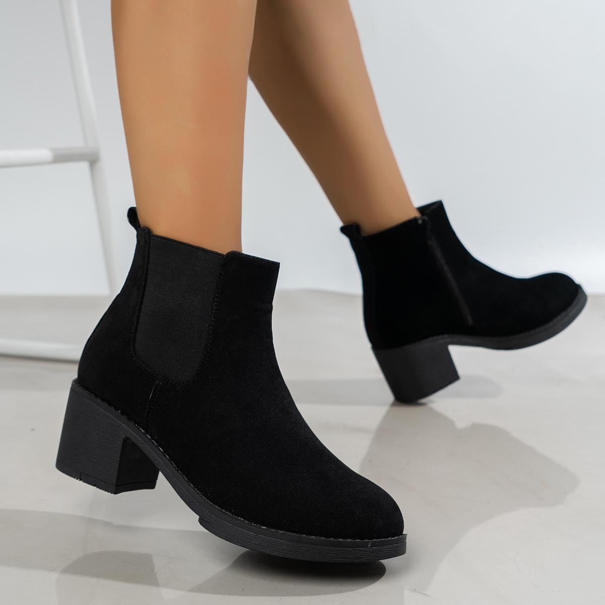 

Большие размеры обуви женские 2024 новые ретро модные удобные ботинки Martin с боковой молнией и короткими хлопковыми трендовыми ботинками 43