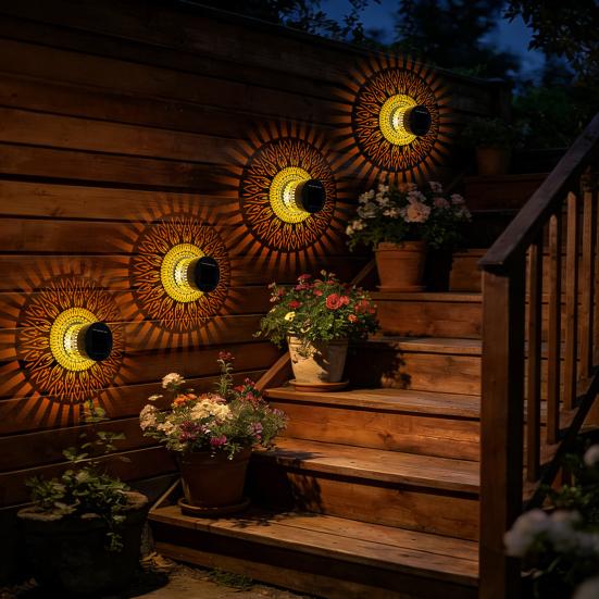 Dekorative Solarleuchte Metall Solarbetrieben Außenwandleuchte Wetterfest Deck Stufen Zaunlicht für Garten Hinterhof Terrasse Hof Dekoration