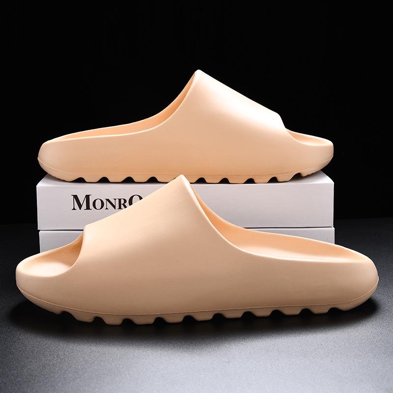 Men's 2025 Summer Bestseller: Thick-Soled One-Strap Cool Slippers