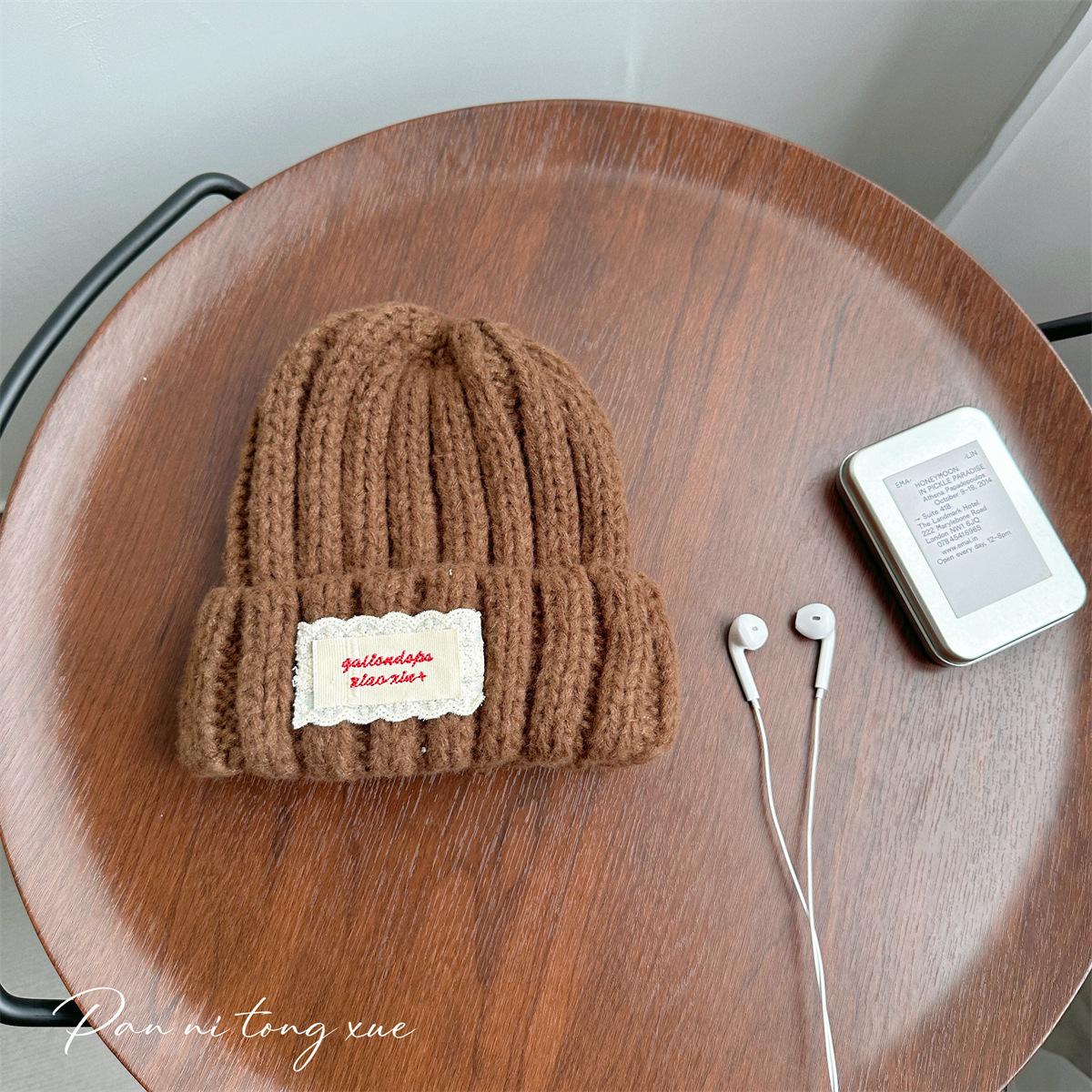 

Кружевная этикетка Детская шерстяная шапка для студентов Осенью и зимой Новая теплая и универсальная защита ушей Вязаная шапка All size