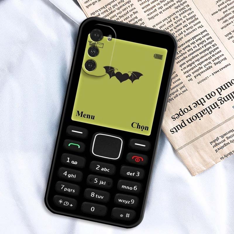 Luxury Vintage Phone Pattern For Motorola G85 Edge 50 G24 G35 G14 G04 40 G72 G34 G G54 G13 G32 5G Black Phone Case