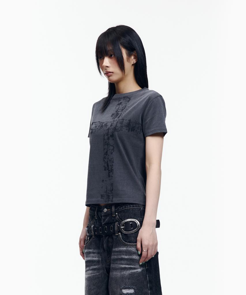 AAKAM Mosaic Cross Half Top (Dark Gray)